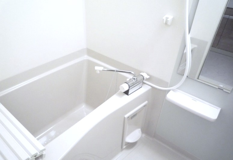 バス・シャワールーム　風呂