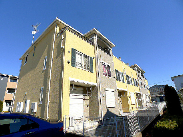 建物外観　ガーデニア　エスのご紹介は住まいの窓口　アソシエにお任せ下さ