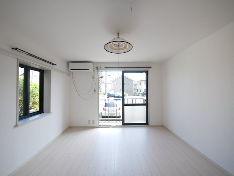 居室・リビング　洋室8帖