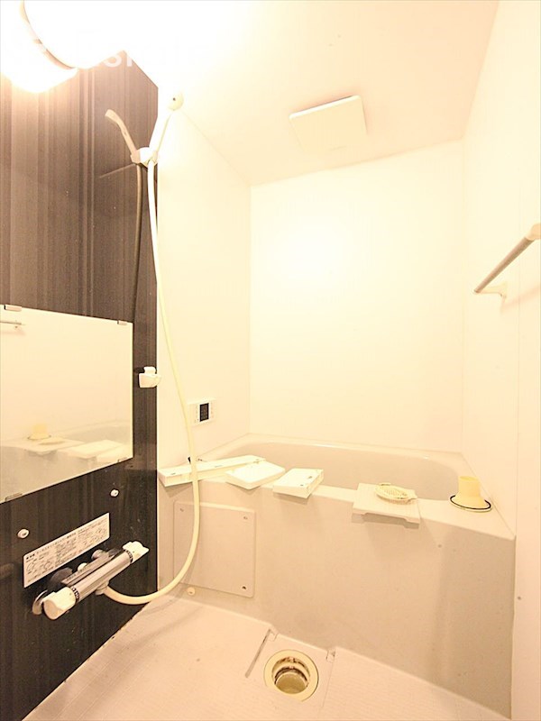 バス・シャワールーム　バスルーム