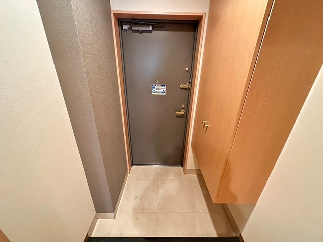 玄関　※他部屋の写真です。現況優先。