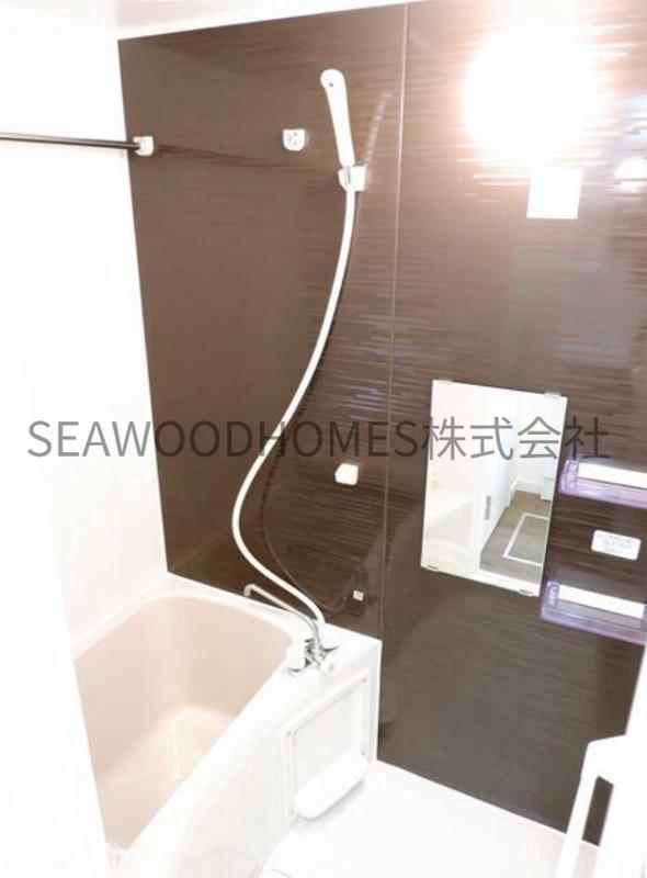 バス・シャワールーム　清潔感のあるお部屋