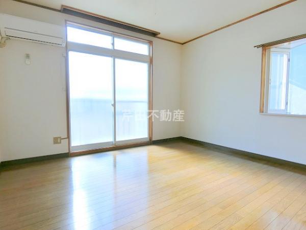 居室・リビング　★洋室８帖★