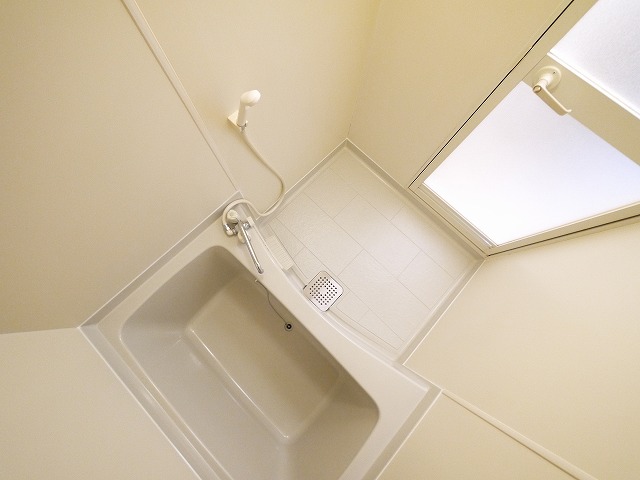 バス・シャワールーム　日々の疲れを癒すお風呂付です