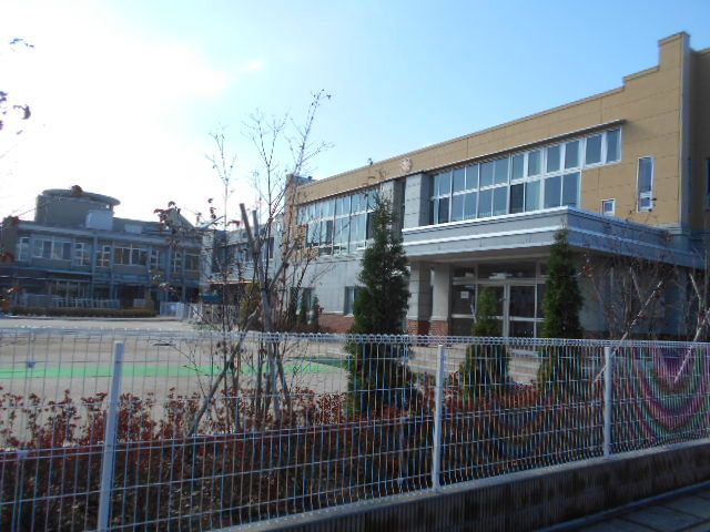 幼稚園・保育園　西大袋保育園（幼稚園・保育園）まで245m