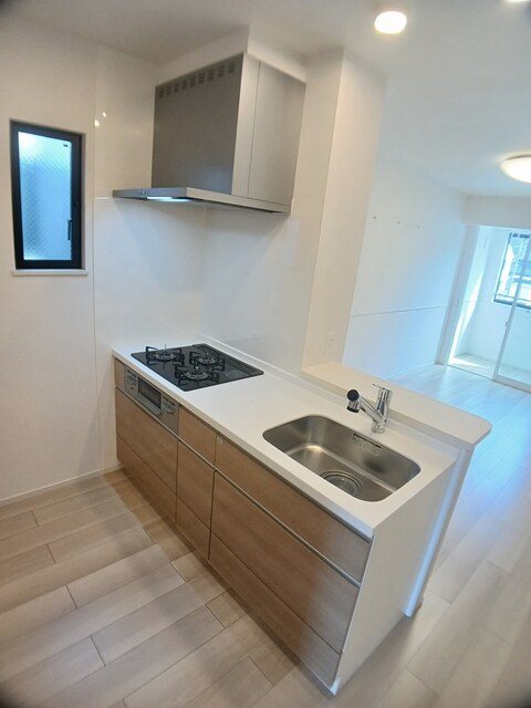 キッチン　3口ガスコンロ