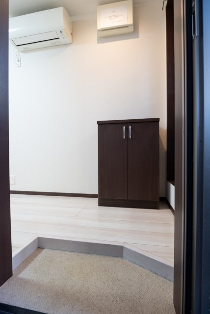 玄関　収納もある玄関です