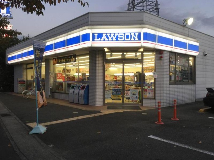 コンビニ　ローソン（コンビニ）まで350m