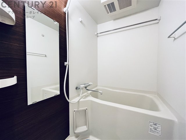 バス・シャワールーム　浴室乾燥機つき！