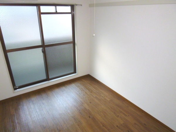 居室・リビング　エアコン付きで初期費用を抑えられます♪