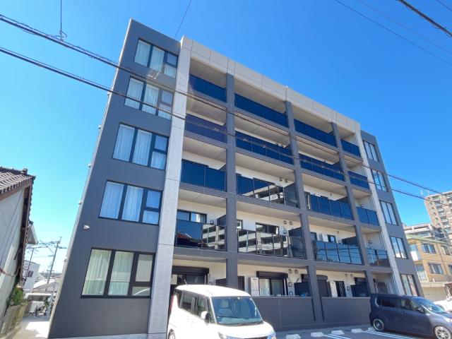 建物外観　外観写真（昼）