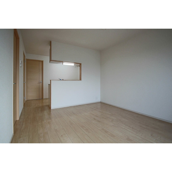 居室・リビング　同じ建物の別の部屋