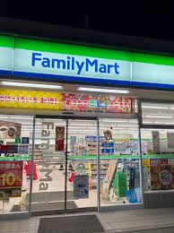 コンビニ　ファミリーマート 石神井台六丁目店（コンビニ）まで609m