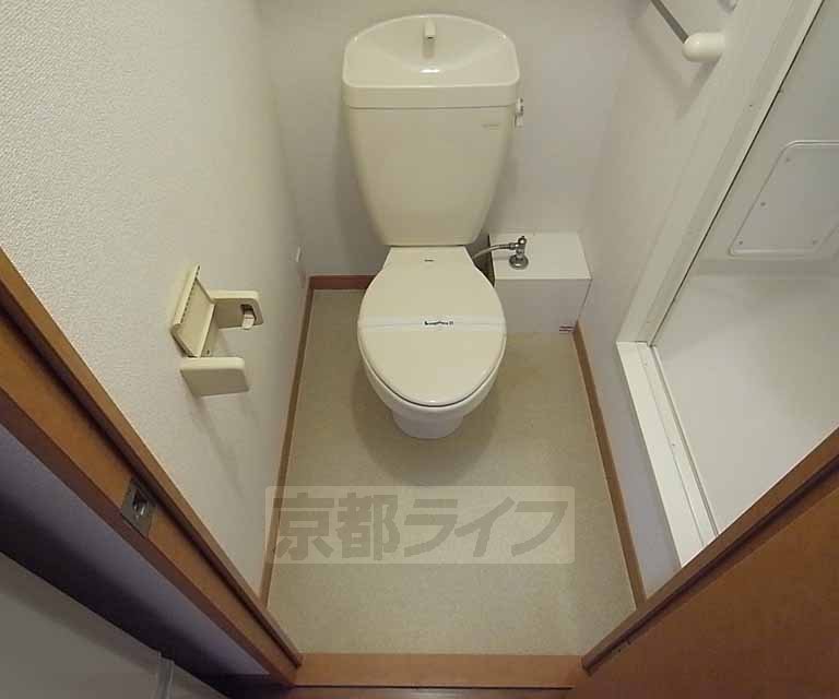 トイレ　清潔感あるトイレ