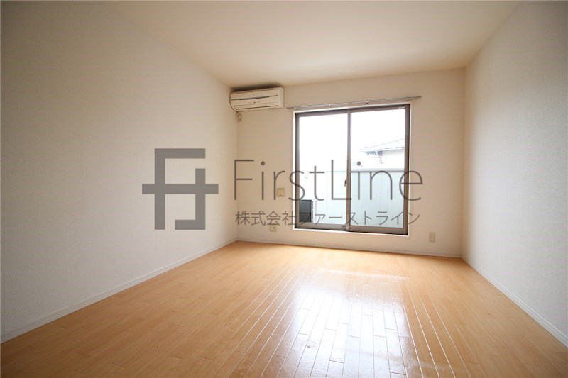 居室・リビング　別号室の写真です