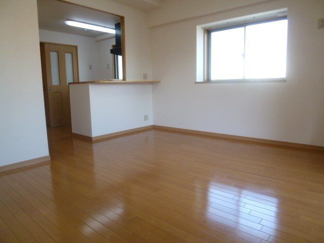 居室・リビング　別部屋写真です。