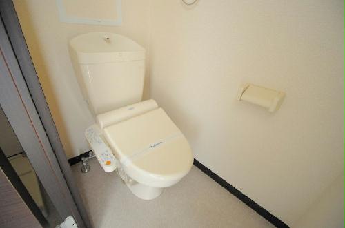 トイレ　温水洗浄便座