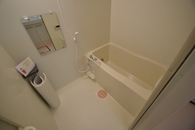 バス・シャワールーム　追いだき機能付きです。