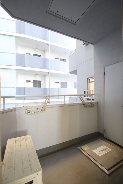 バルコニー　※クリーニング前のお写真です※