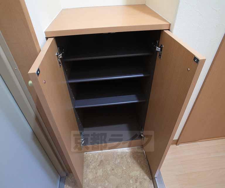 収納　シューズボックス完備