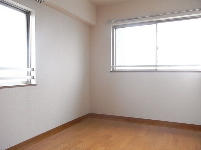 その他部屋・スペース　2面採光の部屋