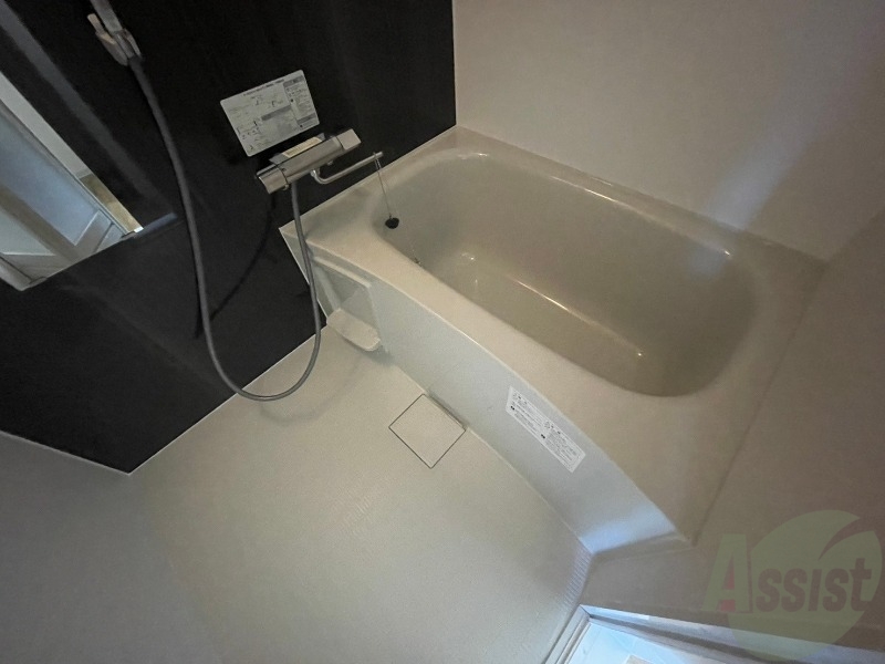 バス・シャワールーム　疲れを癒すには湯船でゆっくりするのが良いですよ。