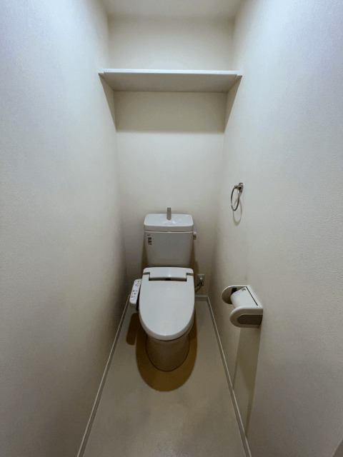 トイレ　※別部屋参考写真