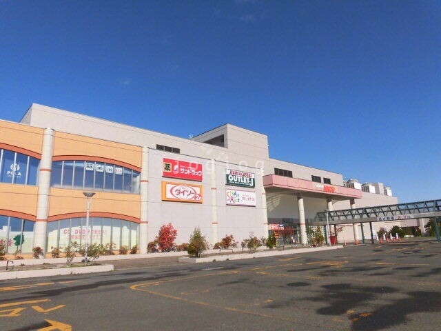 ショッピングセンター　ちとせモール（ショッピングセンター）まで811m