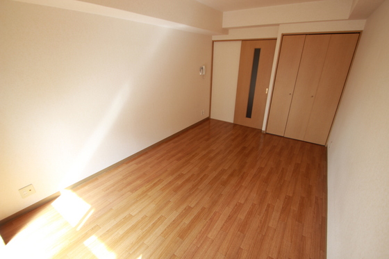 居室・リビング　※他部屋の写真です。