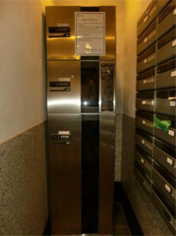 その他共有部分　24時間荷物が受け取れる宅配BOX☆メールボックス☆