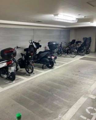 駐車場　※駐輪場