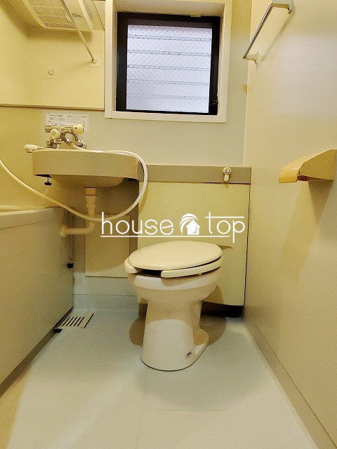 トイレ　窓のあるトイレ