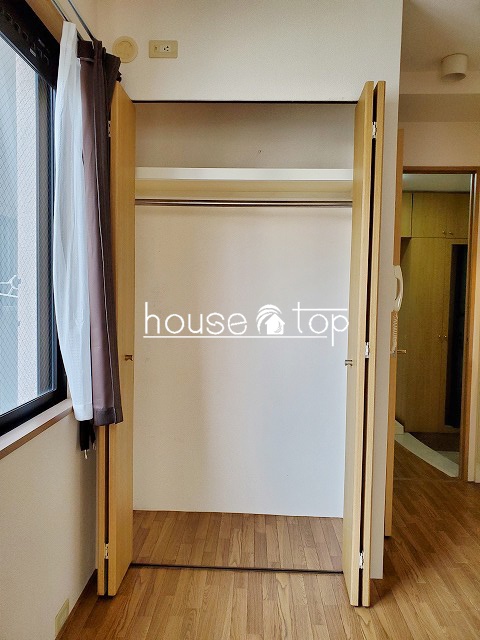 収納　衣類など収納可能