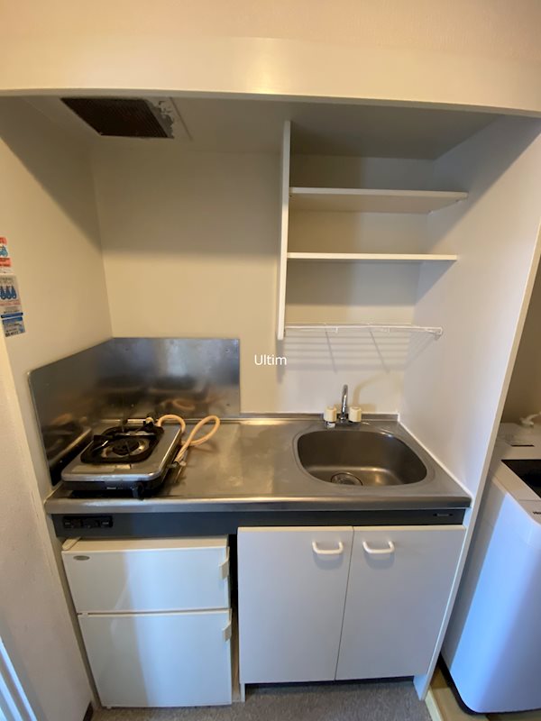 キッチン　※別のお部屋の写真です