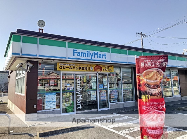 コンビニ　ファミリーマート知立八ツ田店（コンビニ）まで356m