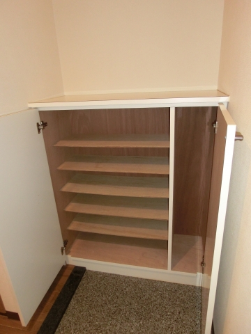その他　玄関収納付でいつでもすっきり