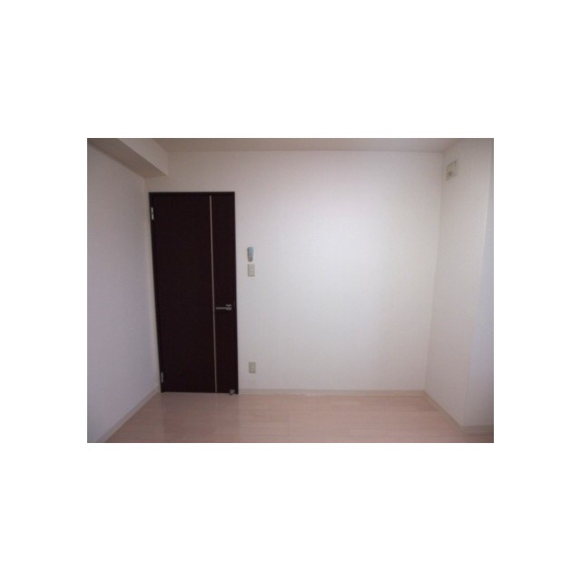 収納　たっぷり収納できるウォークインクローゼット