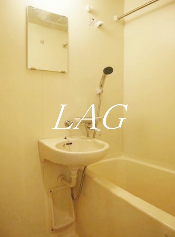 バス・シャワールーム　お風呂です。