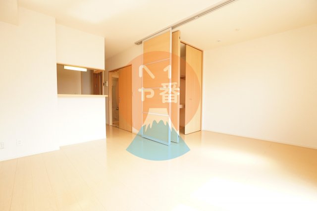 居室・リビング　LDK9.75帖のお部屋　※参考写真です