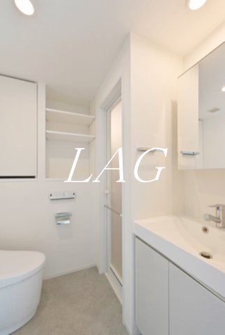 洗面設備　独立洗面台です。