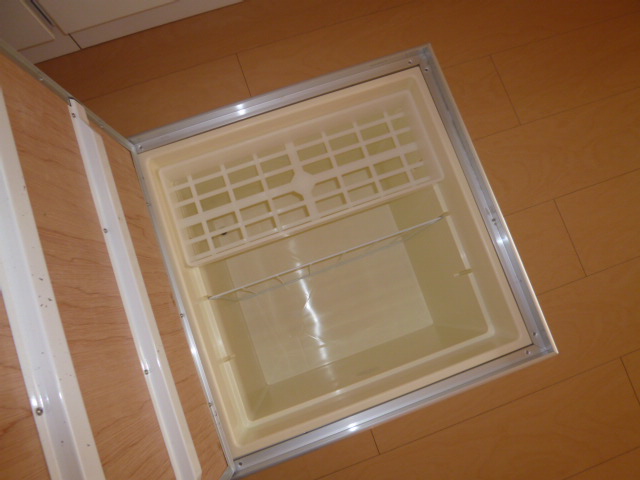 収納　床下収納