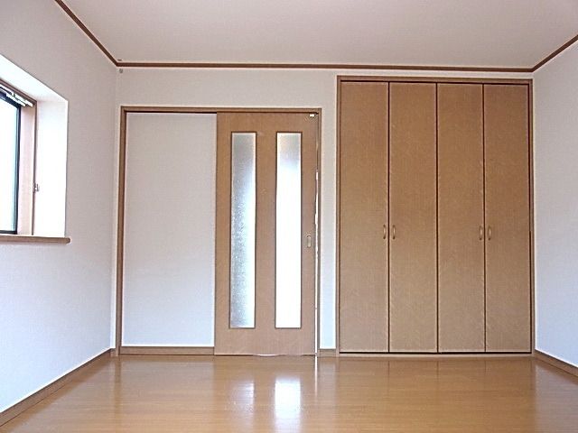 その他部屋・スペース　★ゆったり洋室８帖★