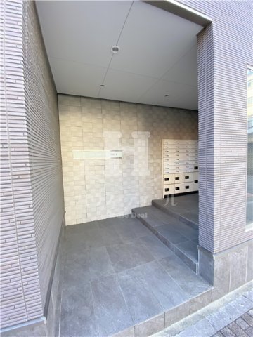 エントランス　建物の内部です