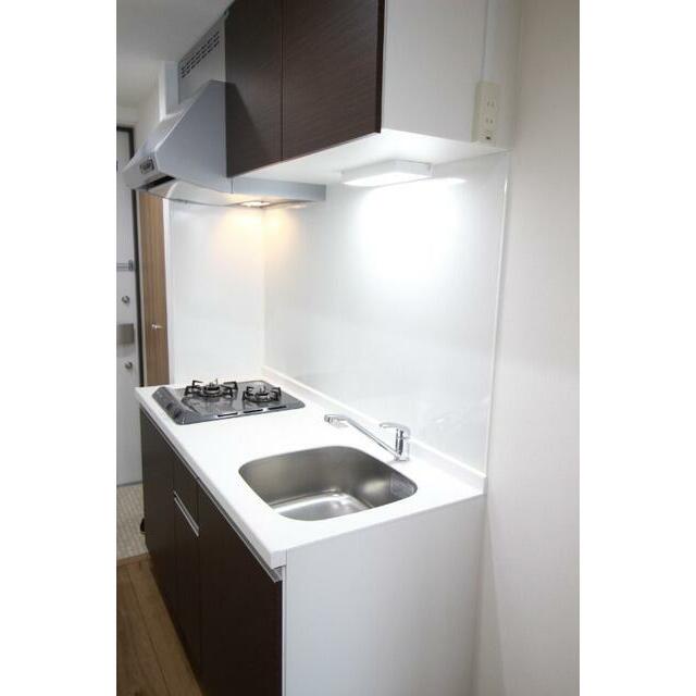 キッチン　コンパクトなキッチンで掃除もラクラク