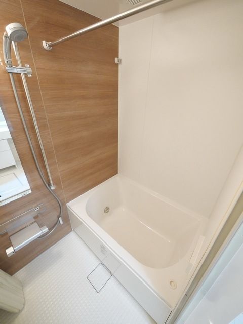 バス・シャワールーム　★くつろぎやすいお風呂です★