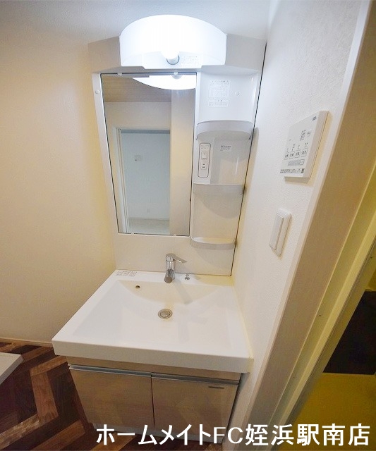 洗面設備　★洗面脱衣所もしっかりあります★参考写真