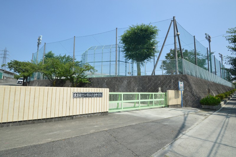 中学校　町田市立木曽中学校　徒歩1分（中学校）まで26m