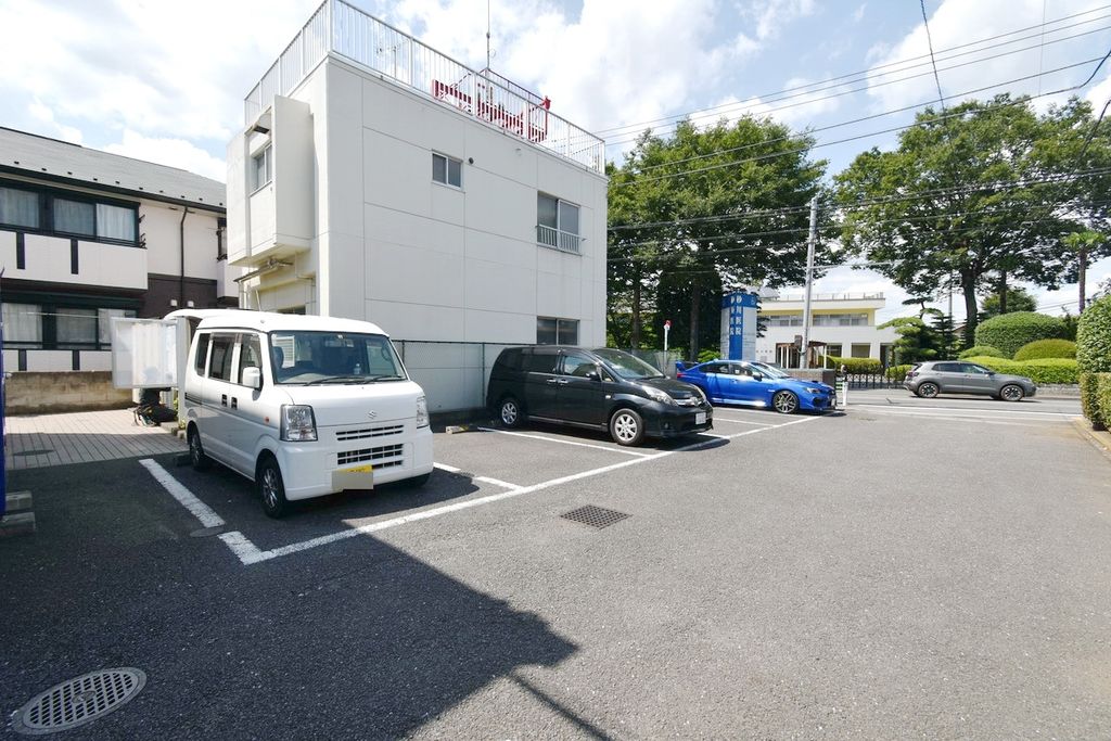 駐車場　駐車場