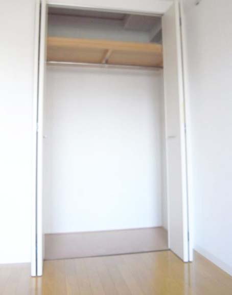 収納　★ハンガーラック付き収納★