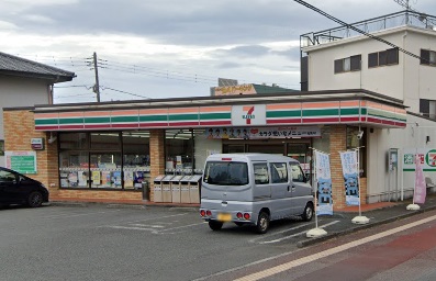 コンビニ　セブンイレブン（コンビニ）まで1599m